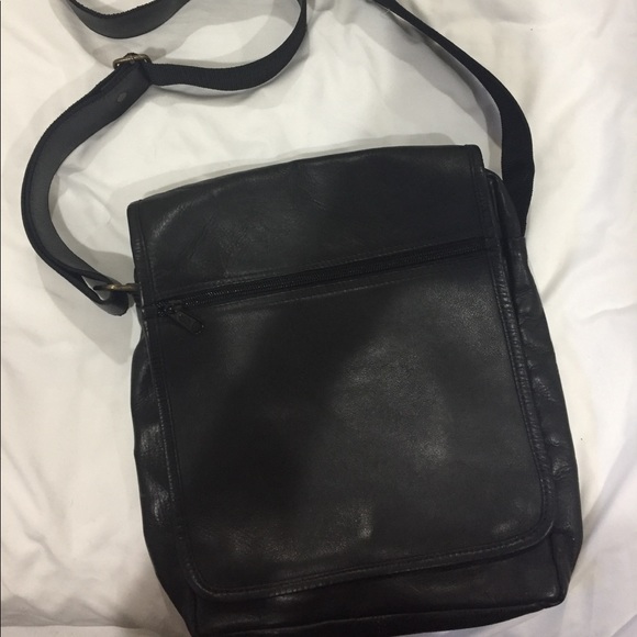 EUC Unisex Colombian Leather Messenger Crossbody - Picture 1 of 8